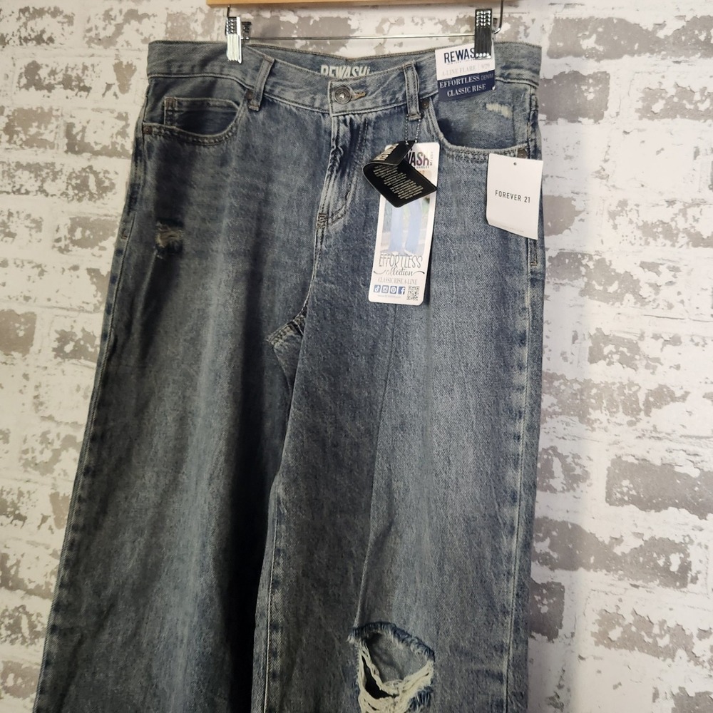 RE:WASH Forever 21 Denim Jeans Women Size 9 Baggy Distrssed Classic Rise‎ A Line - Picture 12 of 16